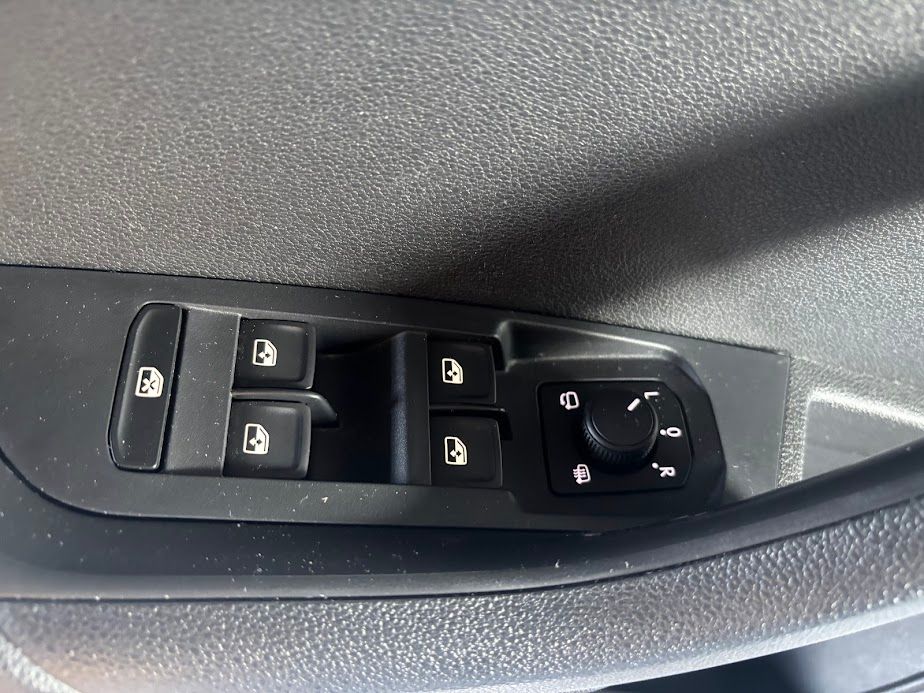 Skoda Karoq 1.6 tdi scr Executive dsg 116CV 2020 — foto 21