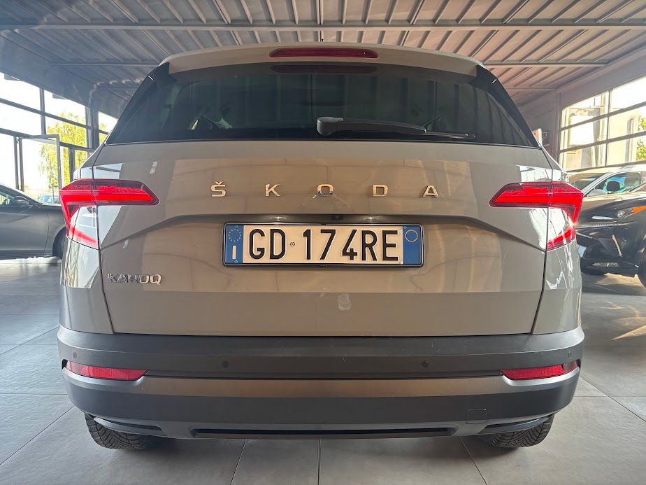 Skoda Karoq 1.6 tdi scr Executive dsg 116CV 2020 — foto 3