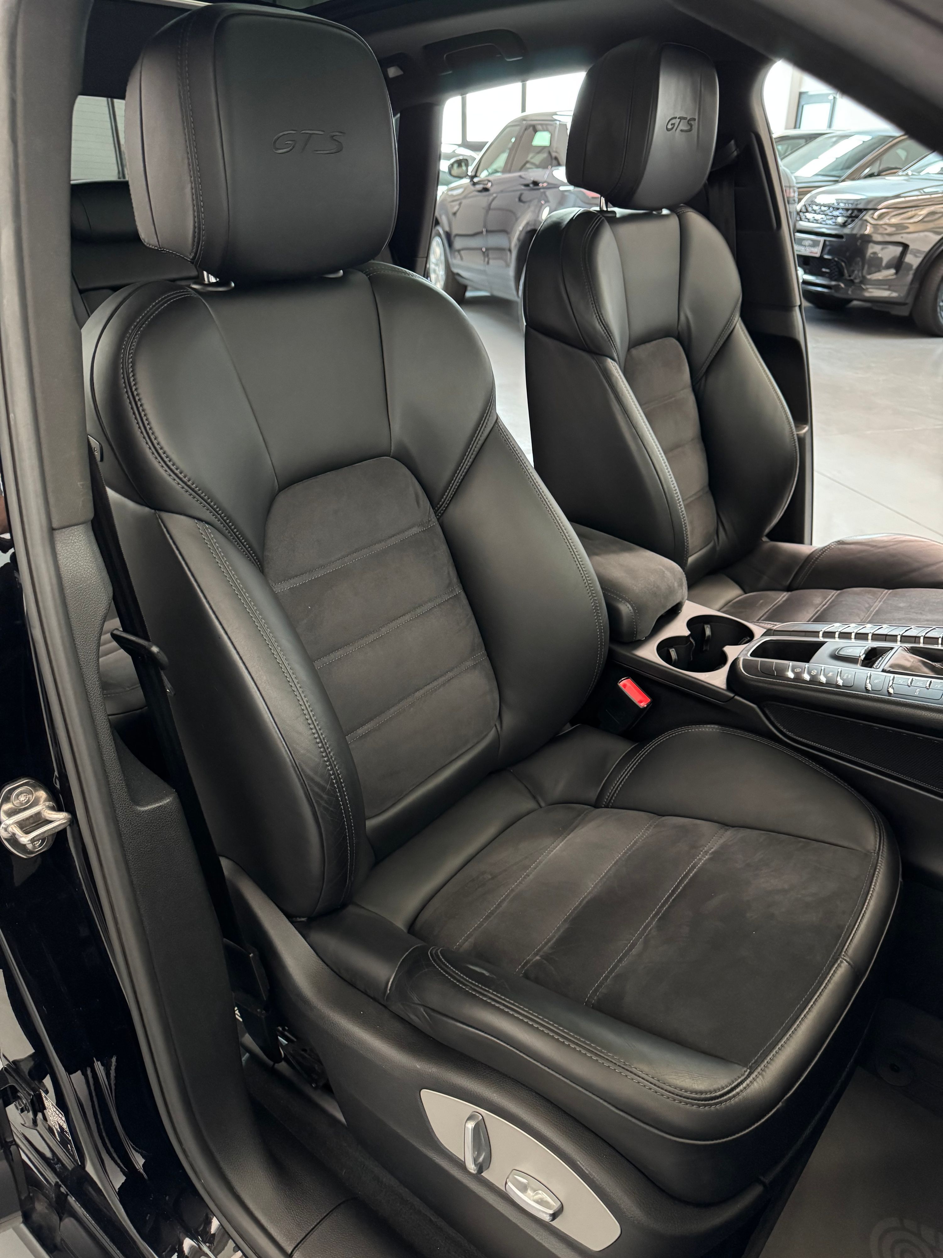 Porsche Macan GTS 3.0cc 360cv CarPlay Tetto apribile Finanziabile 2017 — foto 13