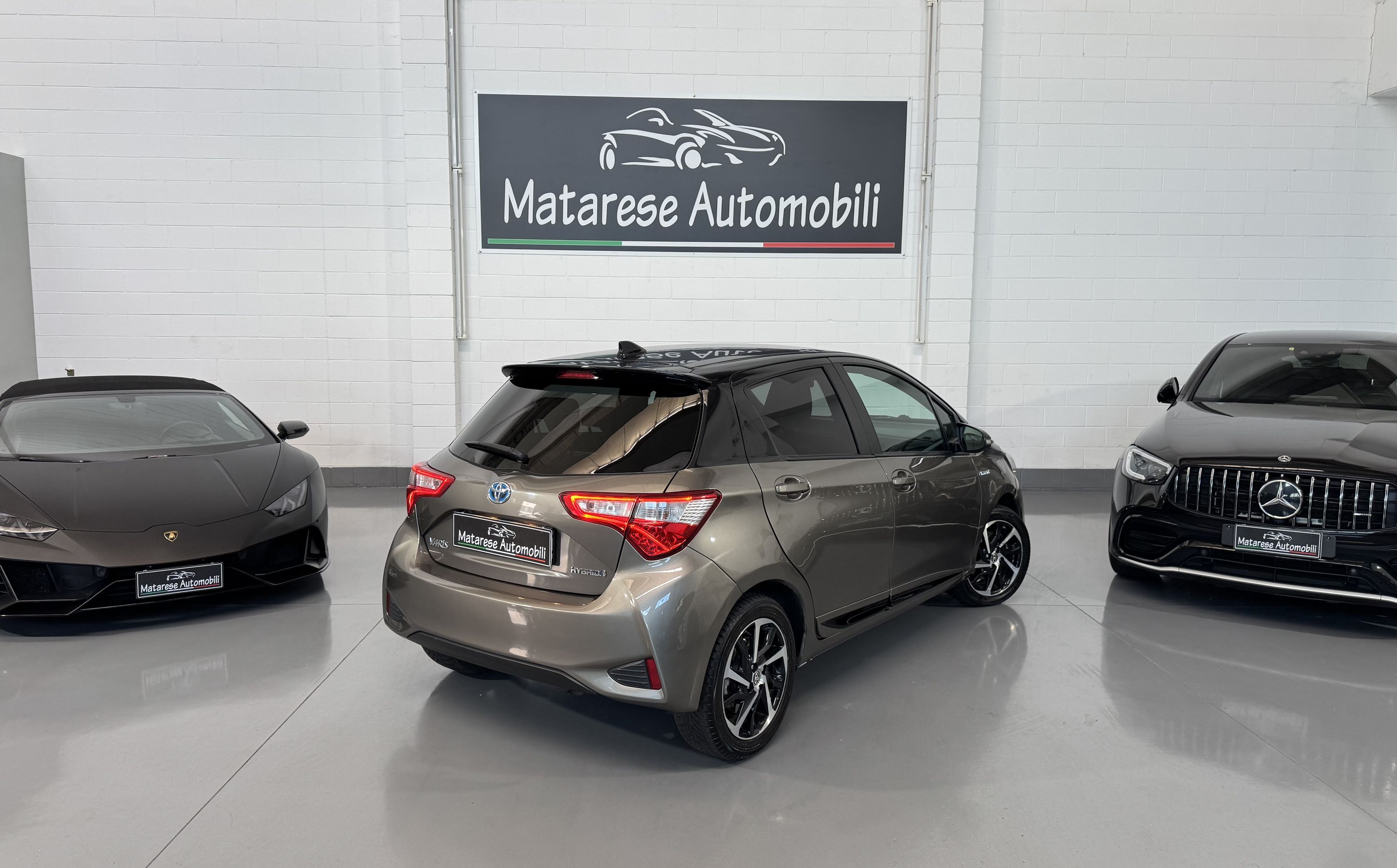Toyota Yaris Hybrid 5p 1.5cc 73cv Automatica CarPlay OK Neopatentati 2019 — foto 7
