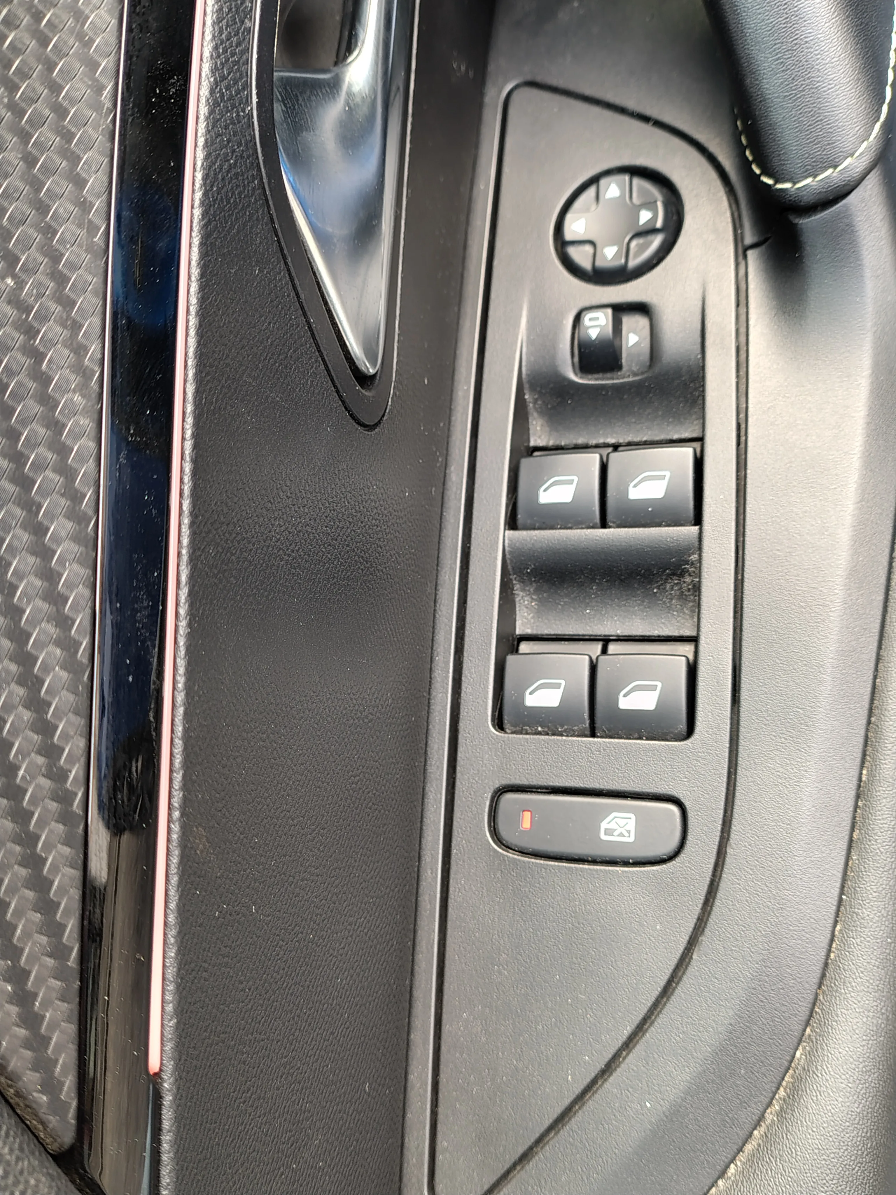 Peugeot 2008 1.2 puretech GT s&s 130cv 2021 — foto 24
