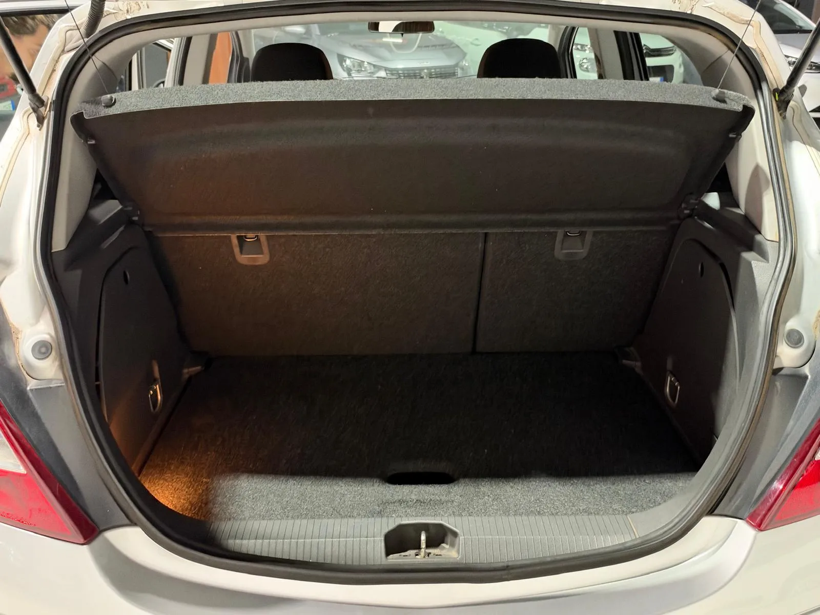 Opel Corsa Cambio Automatico Neopatentati 2007 — foto 13