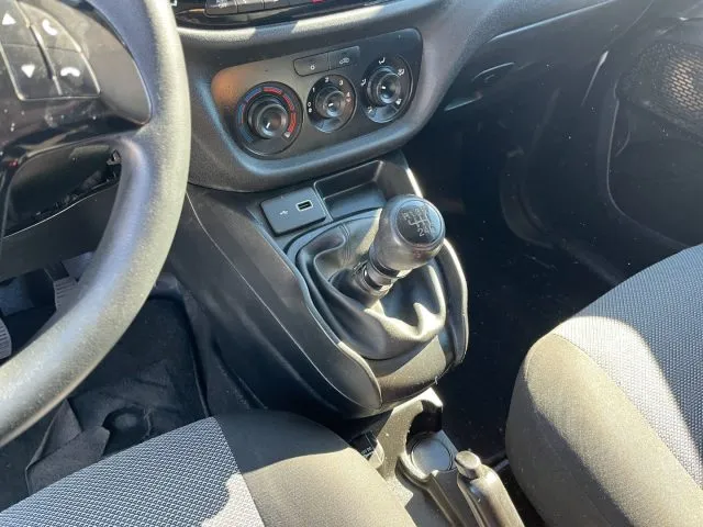 FIAT Doblo 1.6 MJT 105CV ALLESTITO 2021 — foto 13