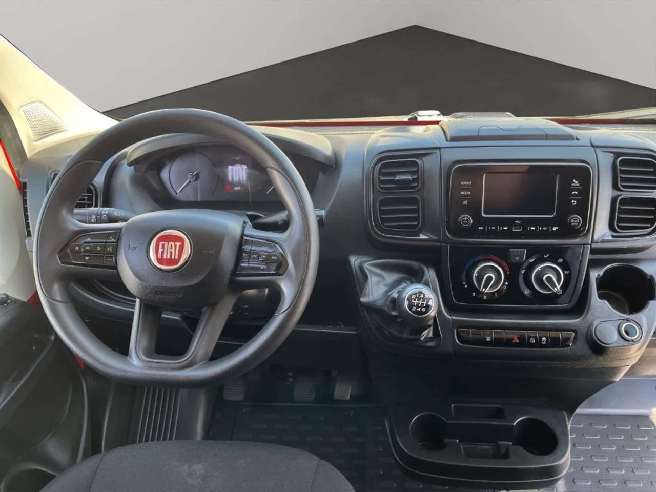 FIAT Ducato MAXI 2.2 Mjt 140CV furgonato 2023 — foto 9