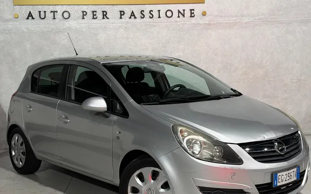 Opel Corsa Benzina Neopatentati 5 posti