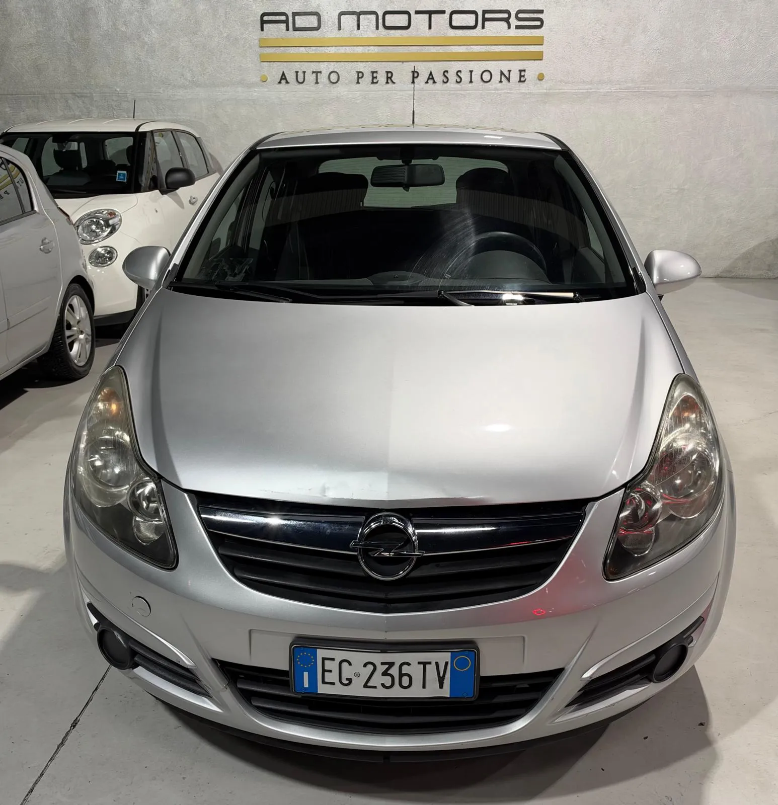 Opel Corsa Benzina Neopatentati 5 posti 2011 — foto 2