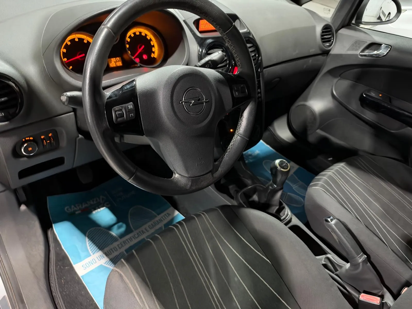 Opel Corsa Benzina Neopatentati 5 posti 2011 — foto 11