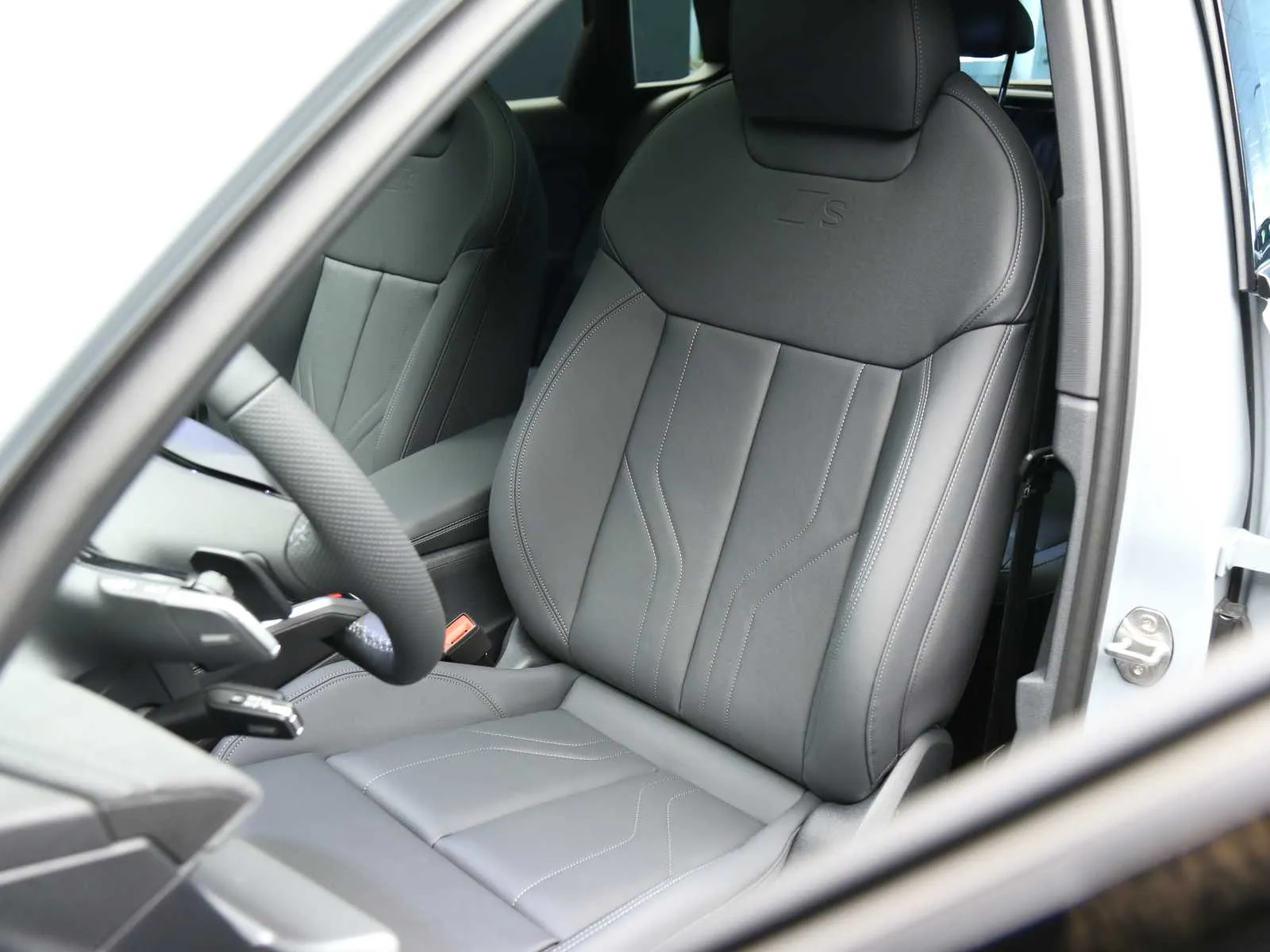 Audi Q3 2.0 tfsi S line edition quattro 265cv s-tronic 2026 — foto 19