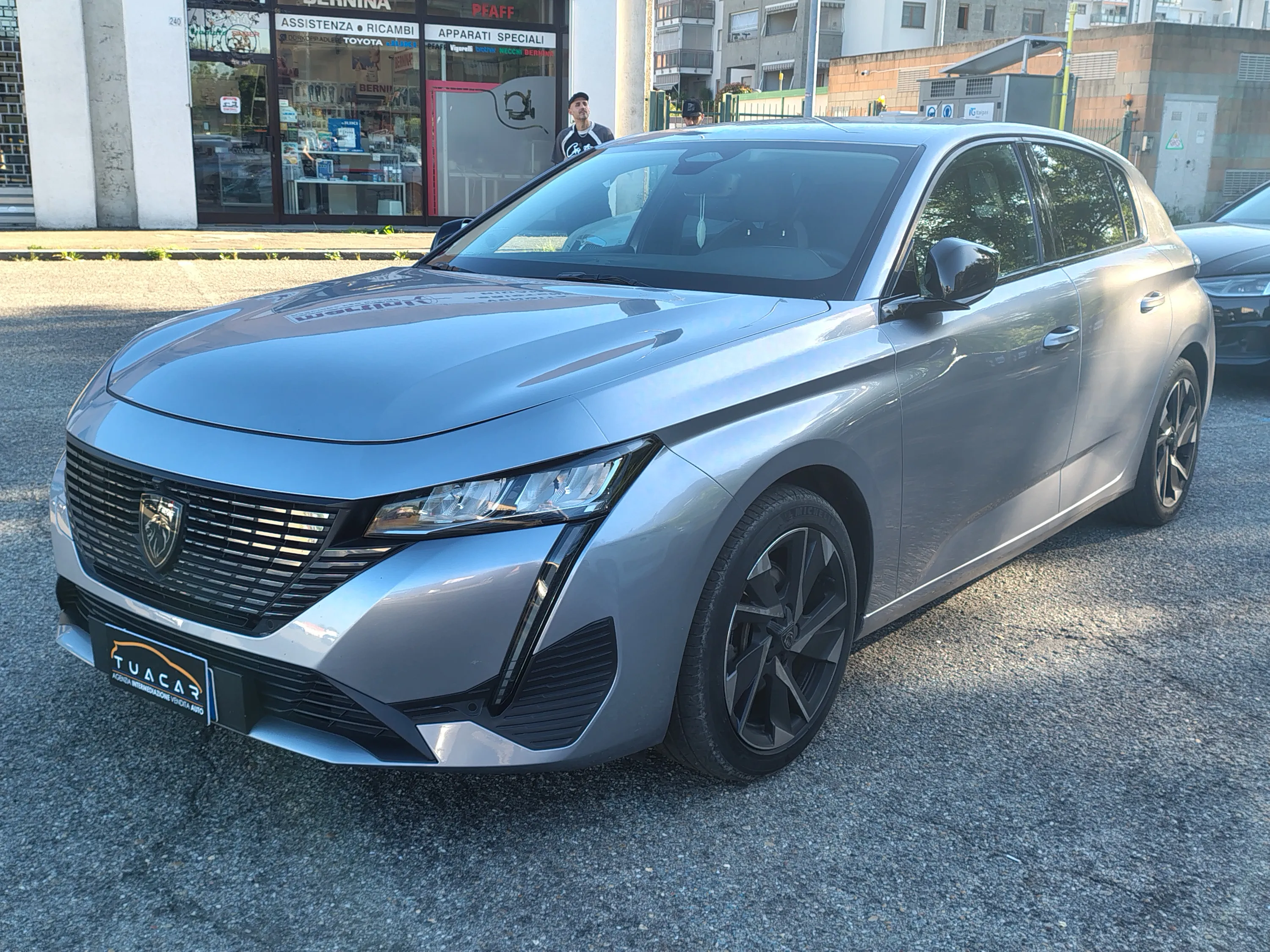 Peugeot 308 1.5 bluehdi Allure Pack s&s 130cv eat8 2023 — foto 12