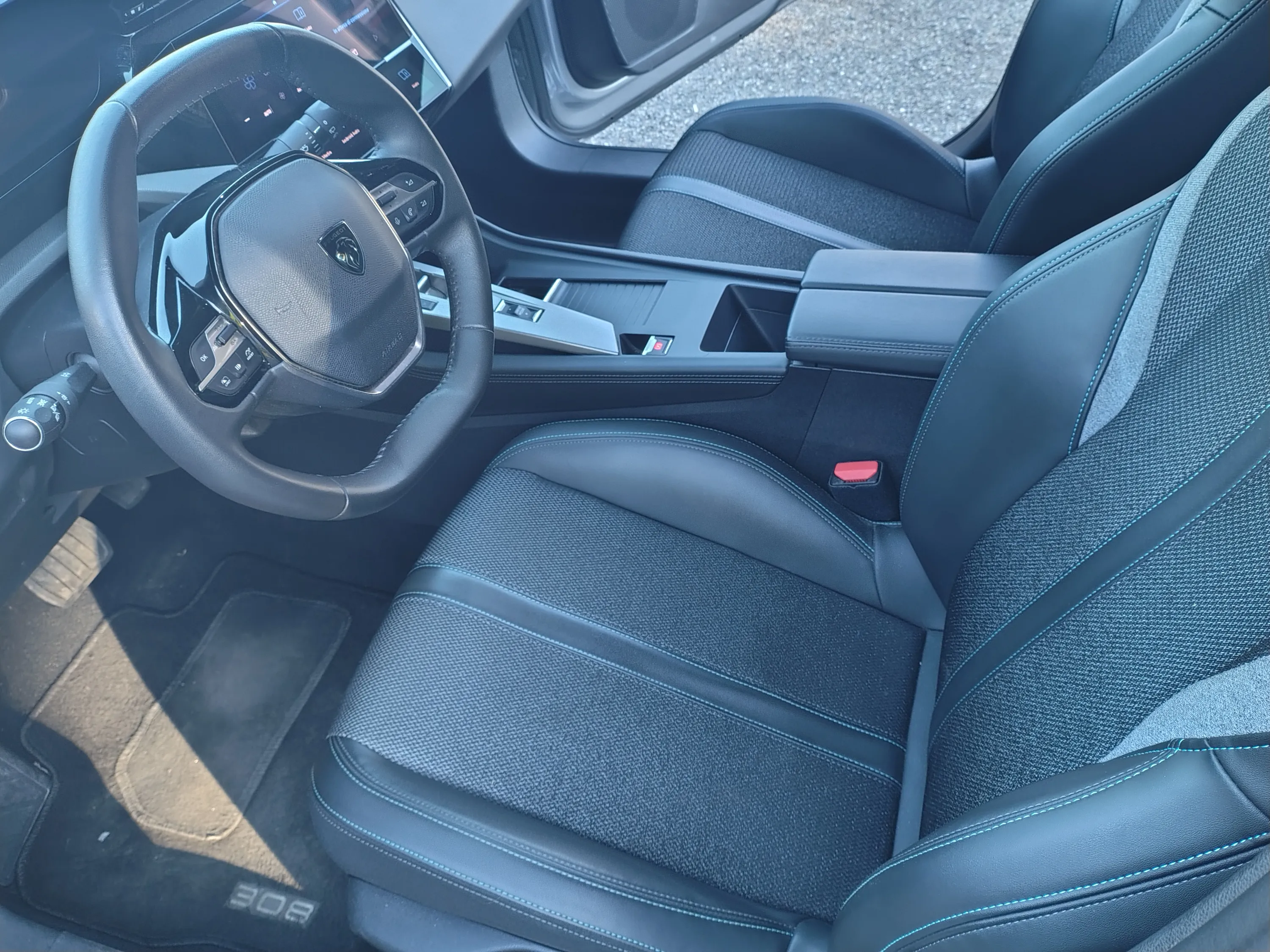 Peugeot 308 1.5 bluehdi Allure Pack s&s 130cv eat8 2023 — foto 23
