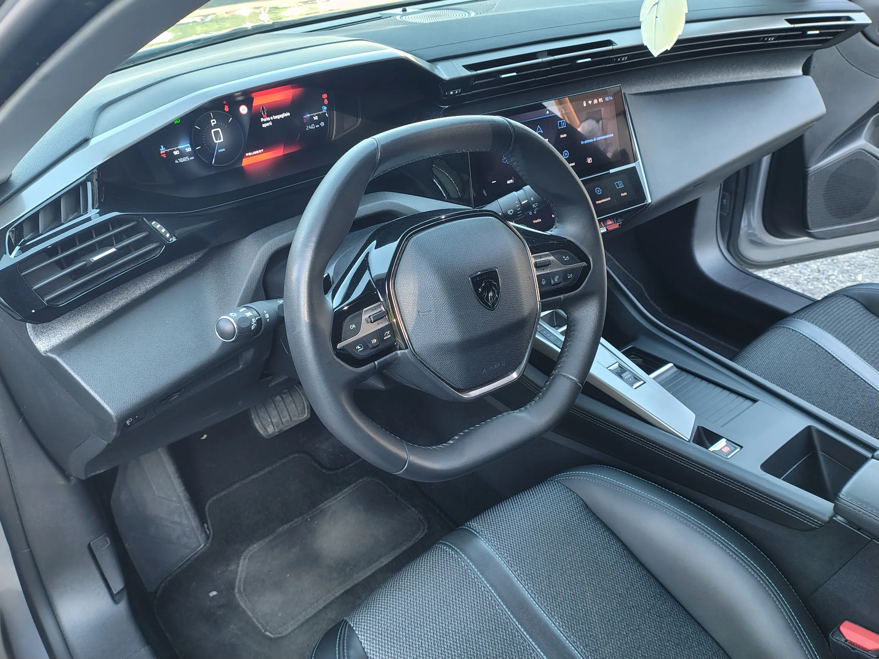 Peugeot 308 1.5 bluehdi Allure Pack s&s 130cv eat8 2023 — foto 24