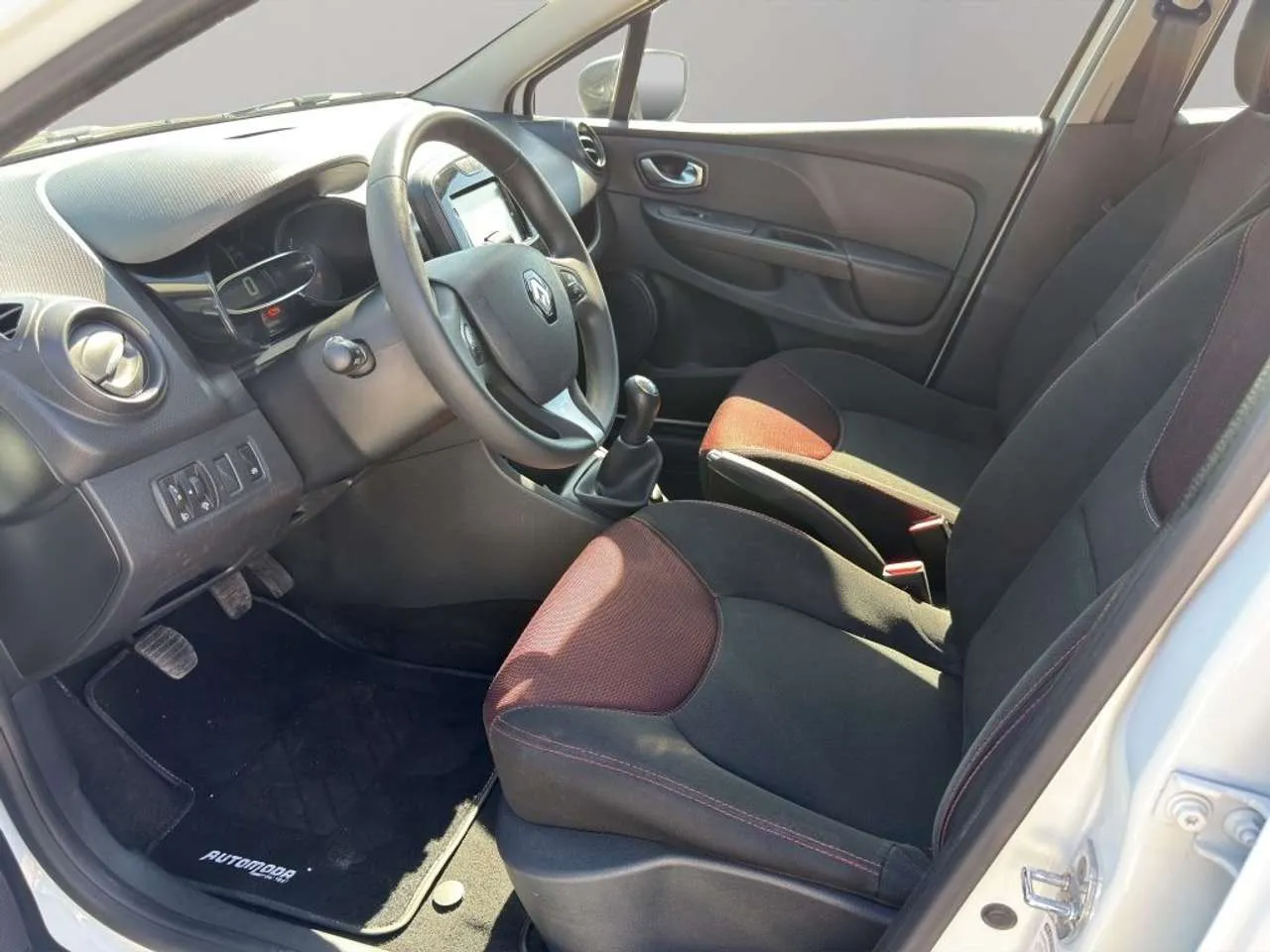 RENAULT Clio VAN 1.5DCI 75CV AUTOCARRO 2P 2015 — foto 7