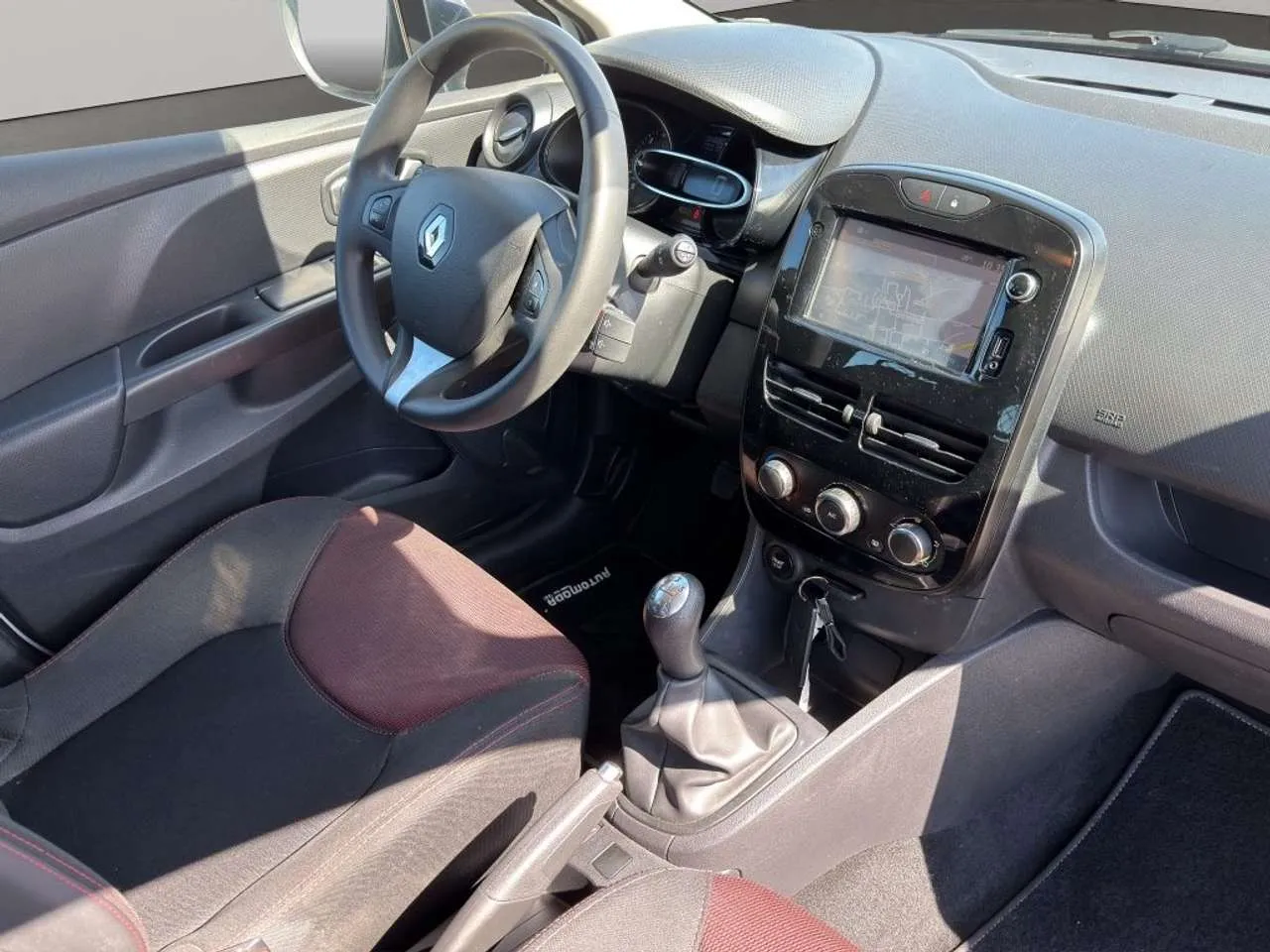 RENAULT Clio VAN 1.5DCI 75CV AUTOCARRO 2P 2015 — foto 10