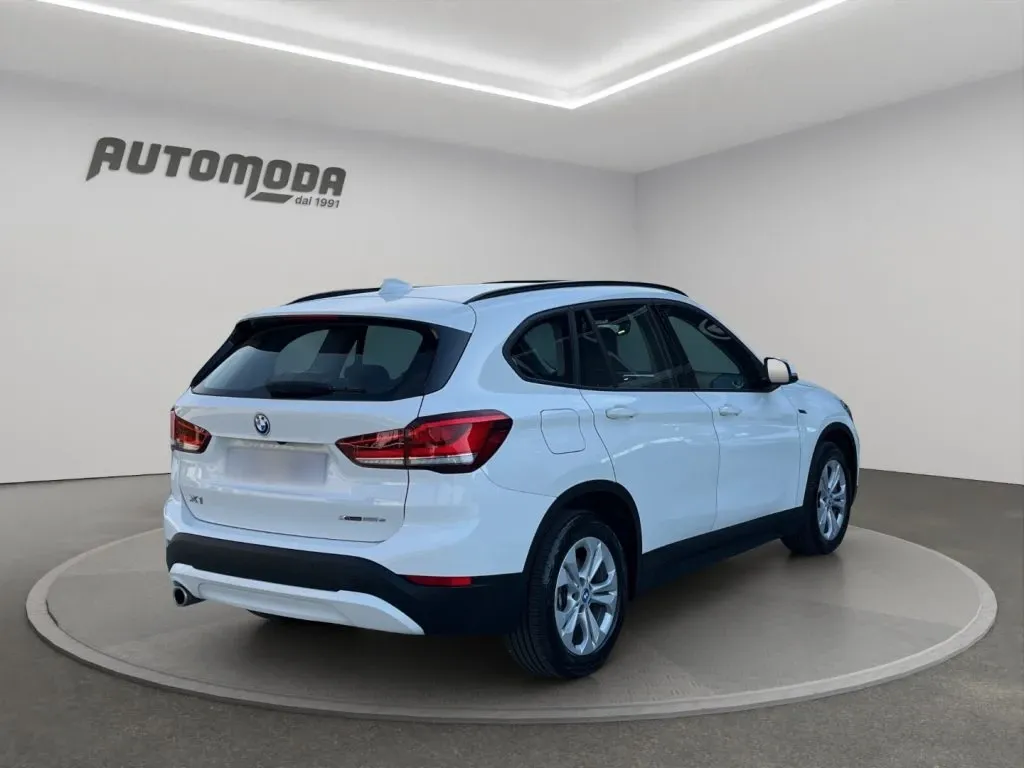 BMW X1 xdrive25e Business Advantage auto 2021 — foto 4