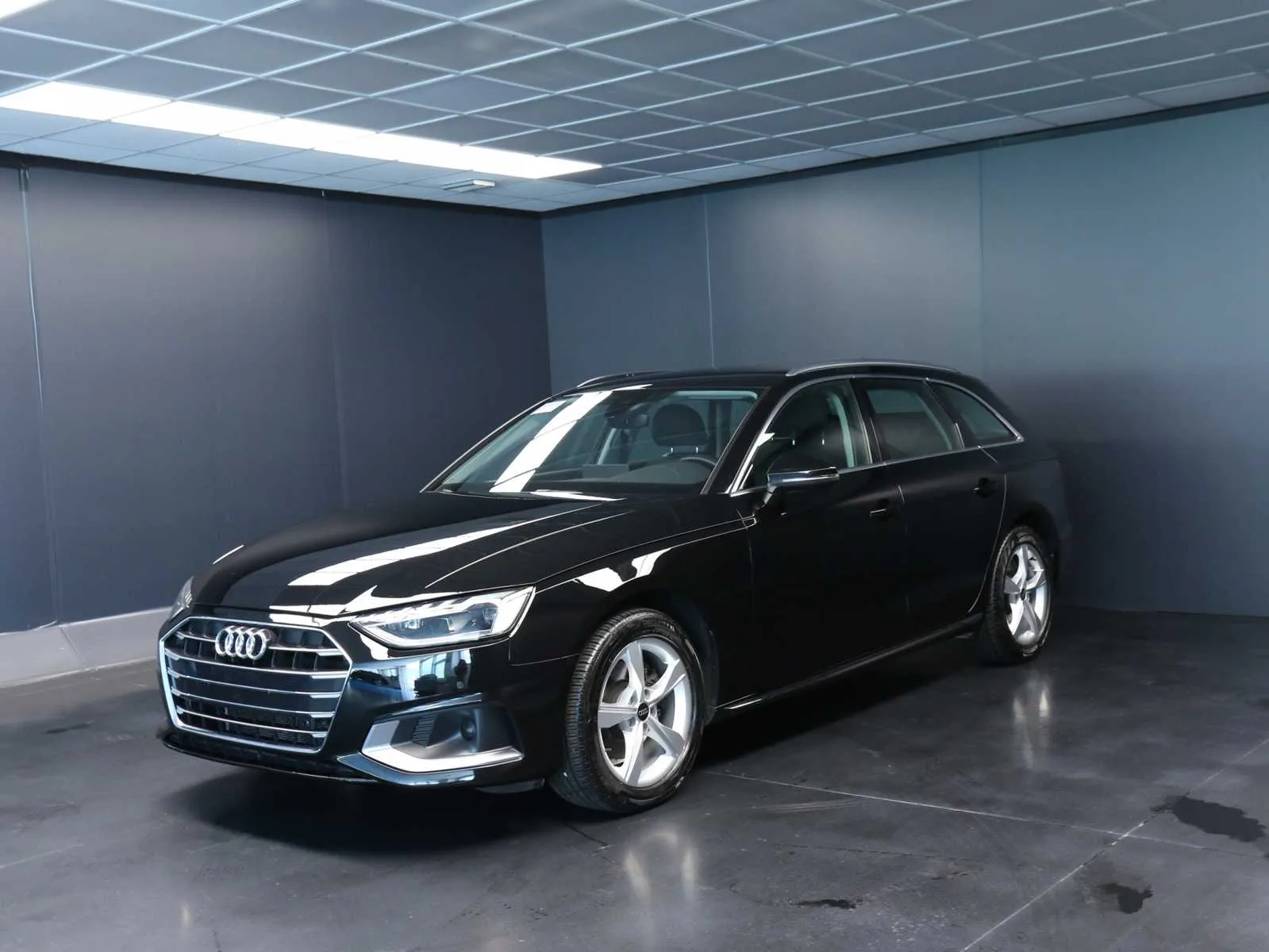Audi A4 Avant 35 2.0 tdi mhev Business Advanced 163cv s-tronic 2023 — foto 2