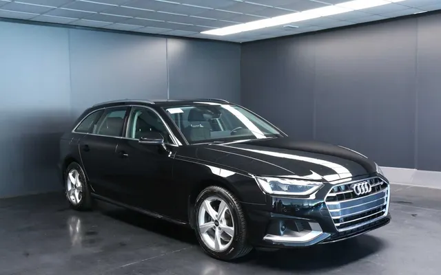 Audi A4 Avant 35 2.0 tdi mhev Business Advanced 163cv s-tronic