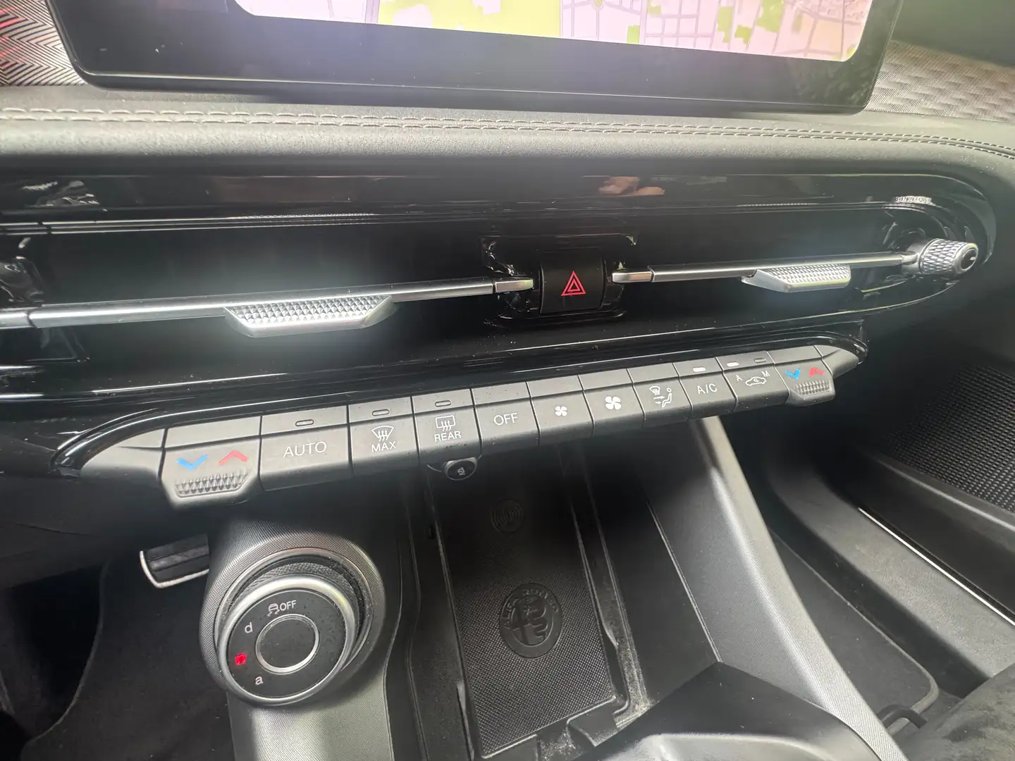 Alfa Romeo Tonale 1.5 hybrid Speciale 130cv tct7 2023 — foto 10