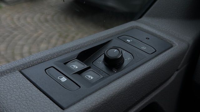 VOLKSWAGEN T6 Transporter 2.0 tdi 110cv 2021 — foto 16