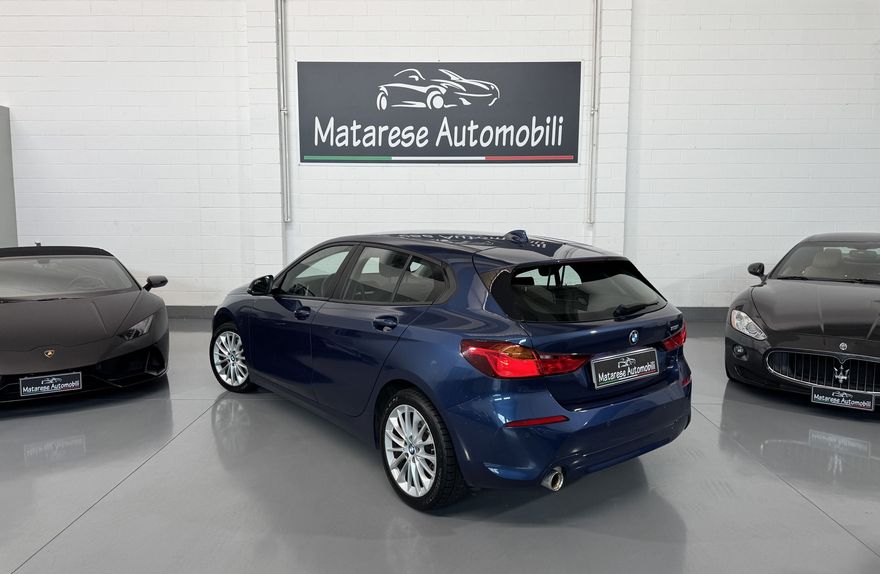 BMW 116i 1.5cc 109cv Automatica CarPlay OK Neopatentati 2021 — foto 3