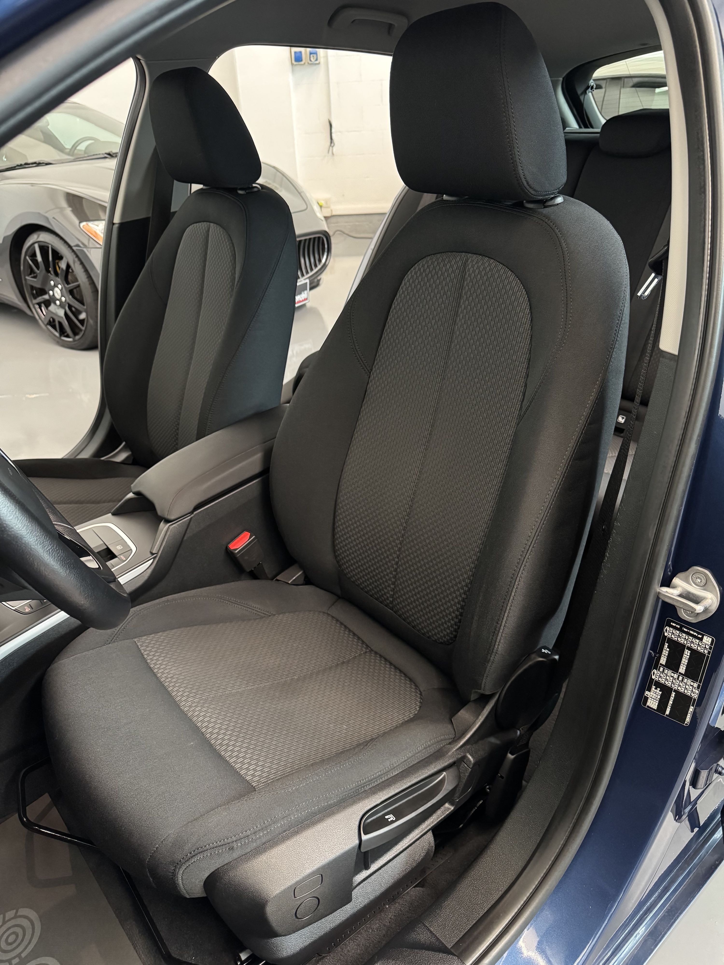 BMW 116i 1.5cc 109cv Automatica CarPlay OK Neopatentati 2021 — foto 10