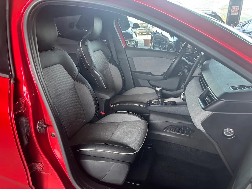 Renault Clio 1.0 eco-g Techno 100cv 2025 — foto 12