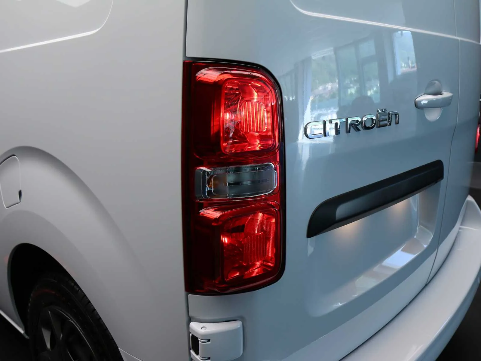 Citroen Jumpy M 2.2 diesel S&S 180cv auto 2026 — foto 34