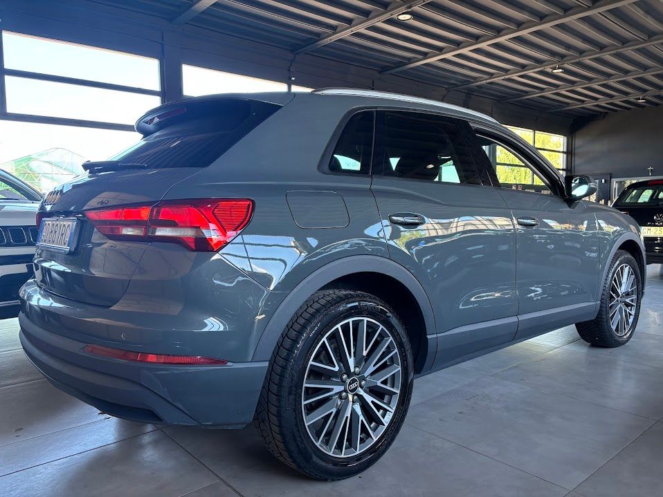 Audi Q3  35 tfsi mhev s-tronic  150CV 2020 — foto 2