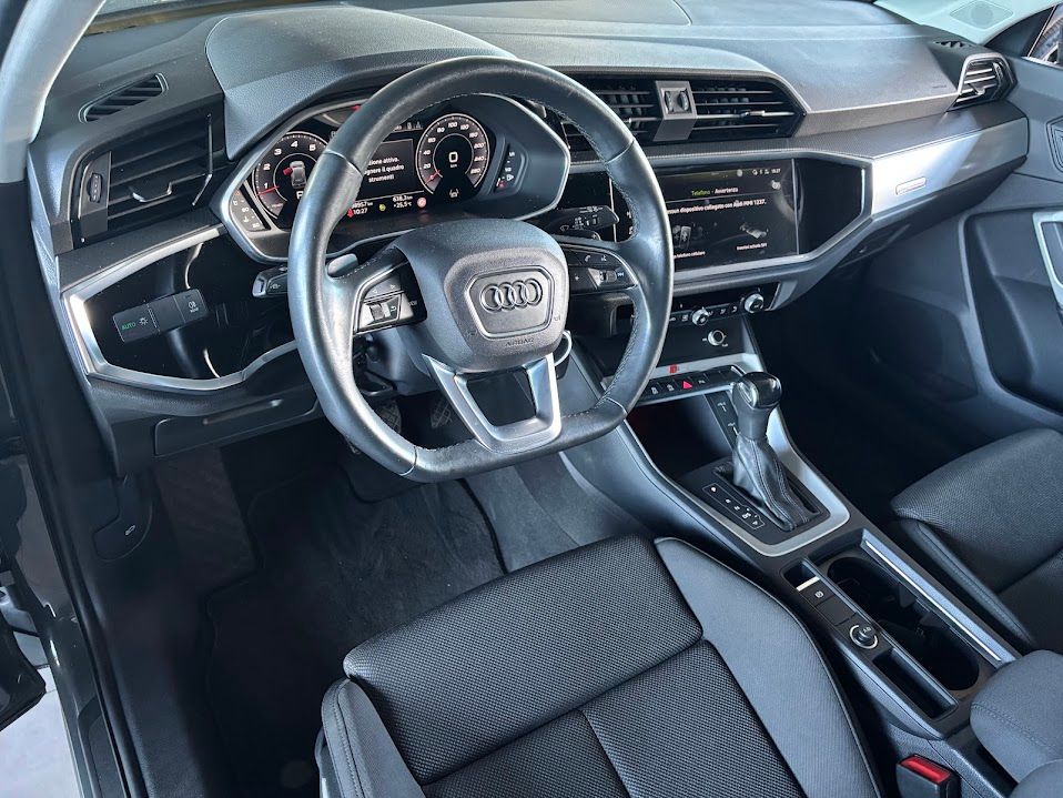 Audi Q3  35 tfsi mhev s-tronic  150CV 2020 — foto 7