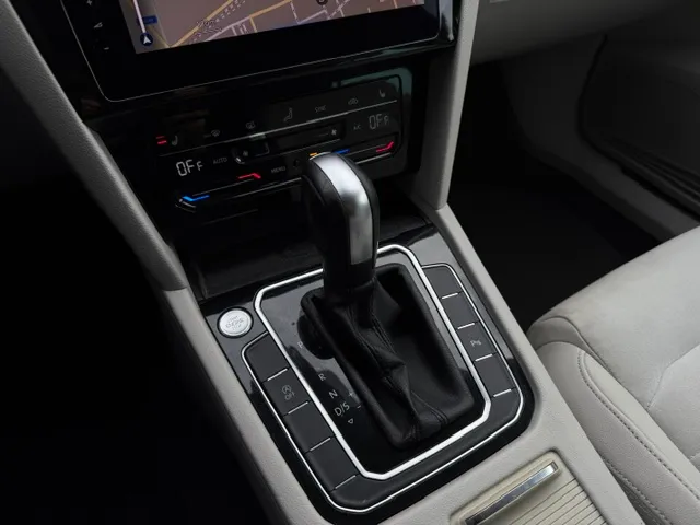 Volkswagen Passat Variant 2.0 tdi Executive 150cv dsg 2022 — foto 16