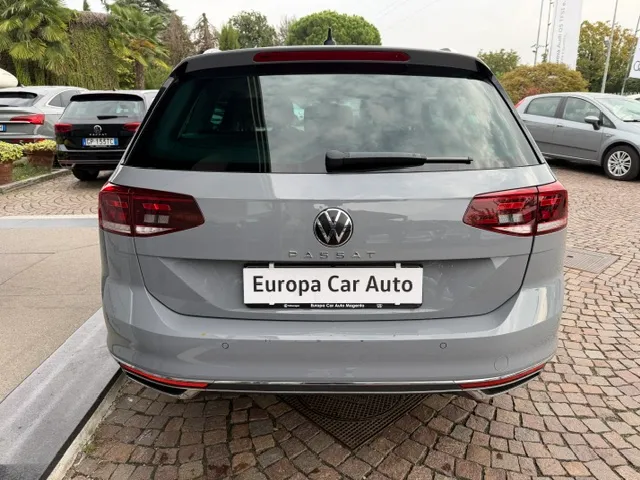 Volkswagen Passat Variant 2.0 tdi Executive 150cv dsg 2022 — foto 4