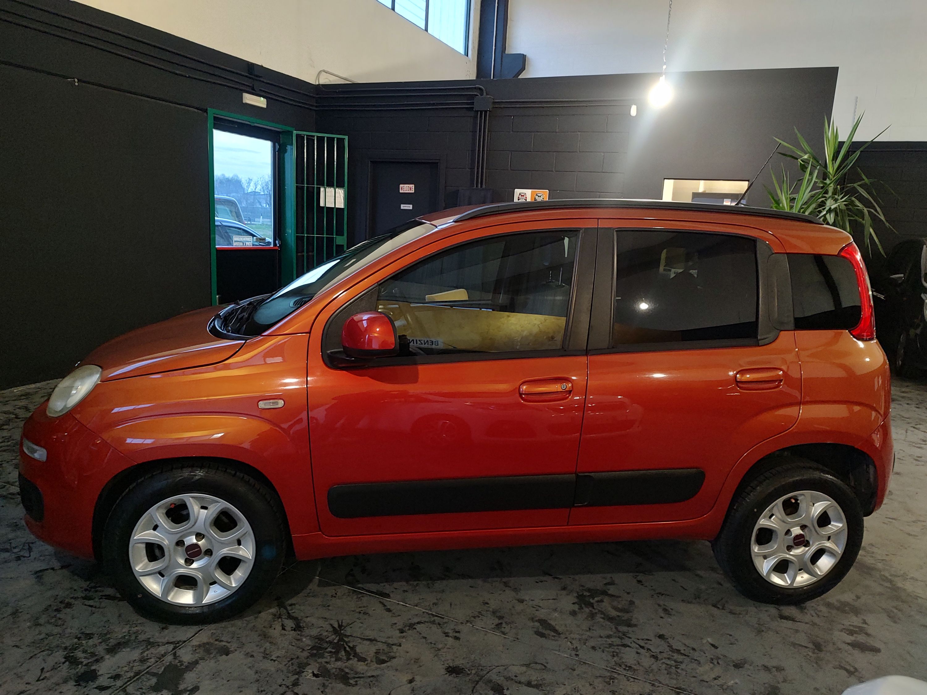Fiat Panda 0.9 t.air t. natural power Easy 80cv 2013 — foto 2