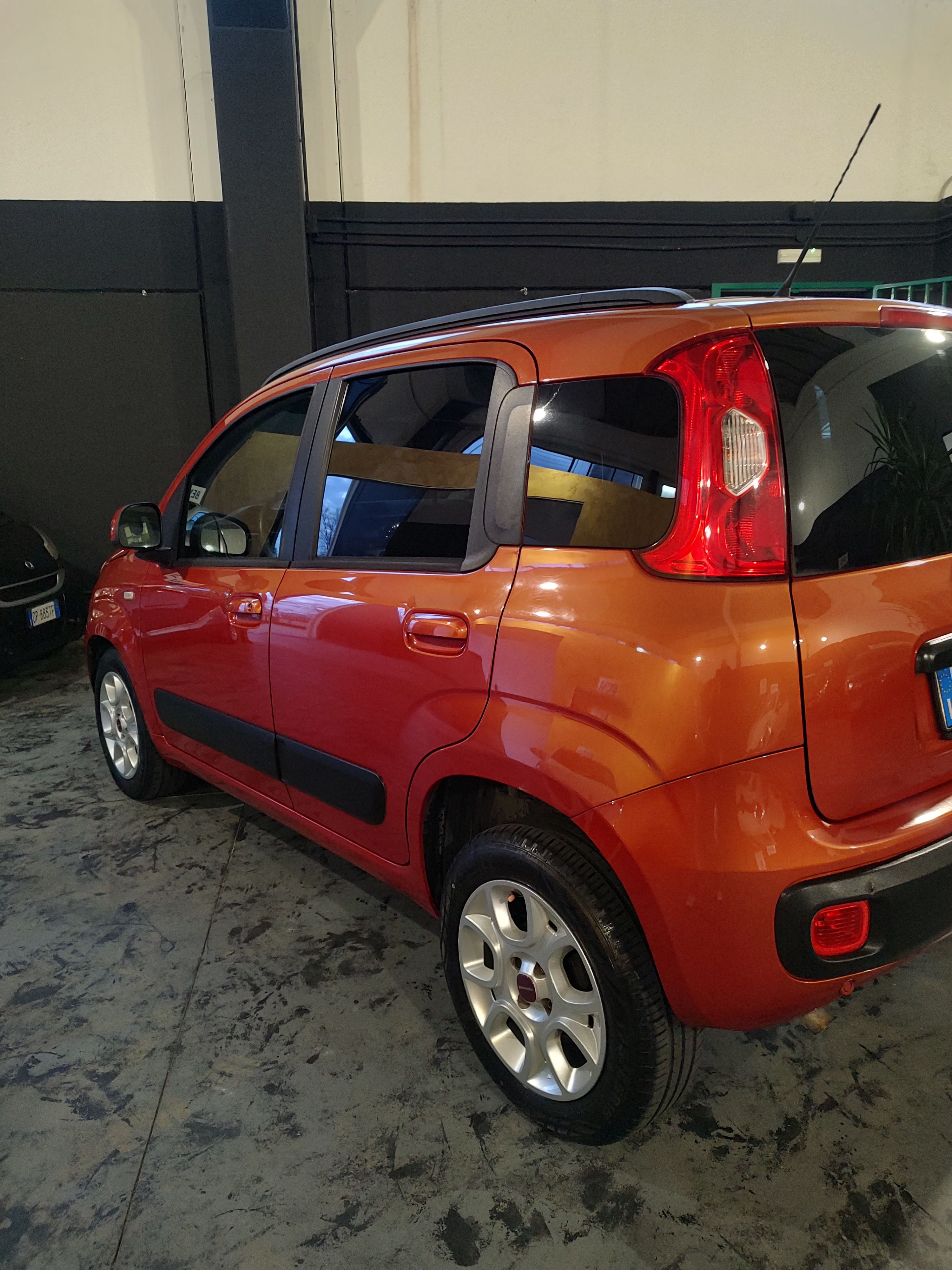 Fiat Panda 0.9 t.air t. natural power Easy 80cv 2013 — foto 14