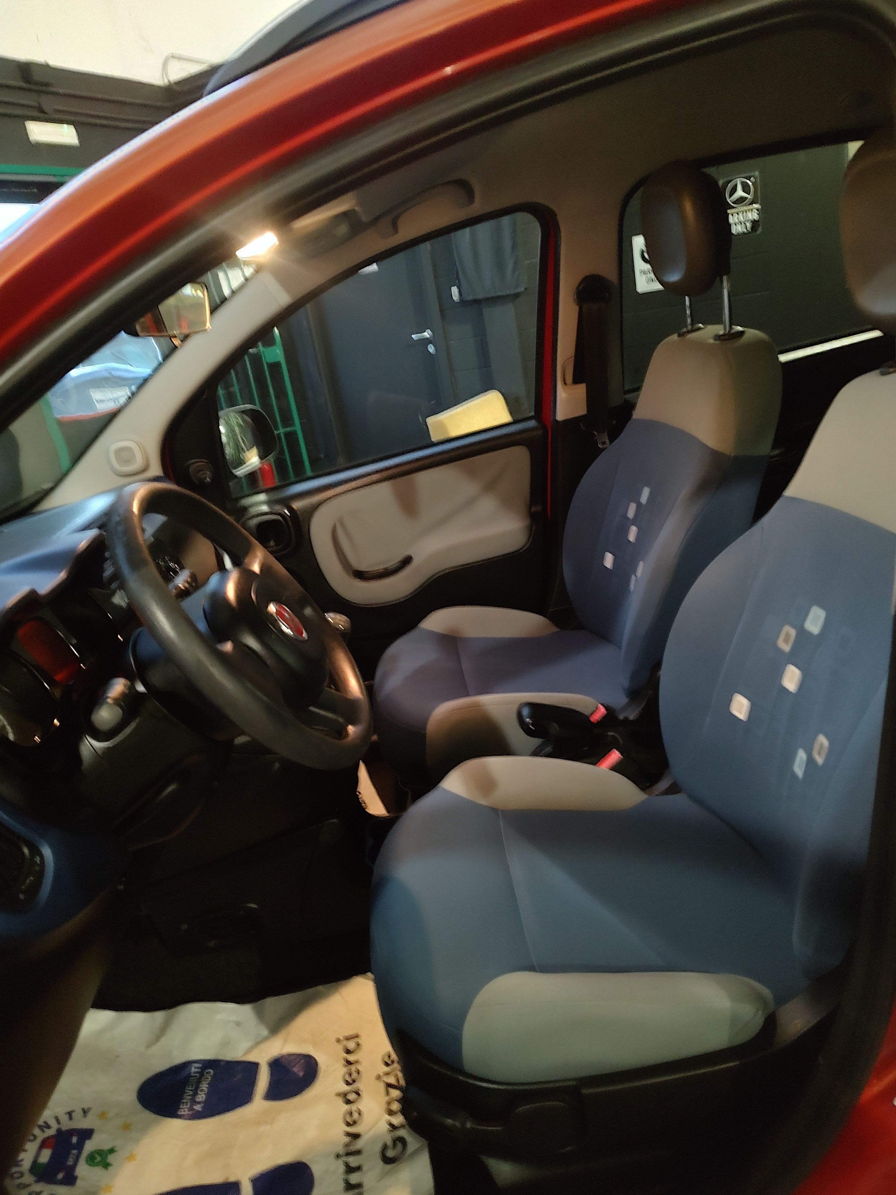 Fiat Panda 0.9 t.air t. natural power Easy 80cv 2013 — foto 16