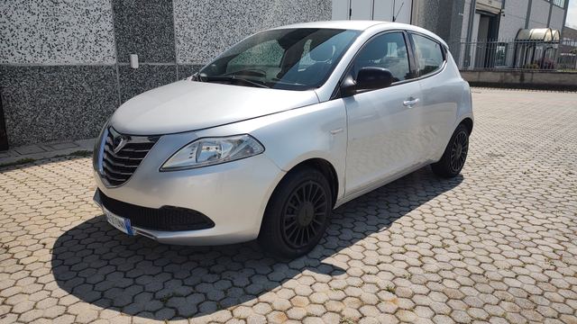 Lancia Ypsilon 1.2 8v Platinum 69cv E6