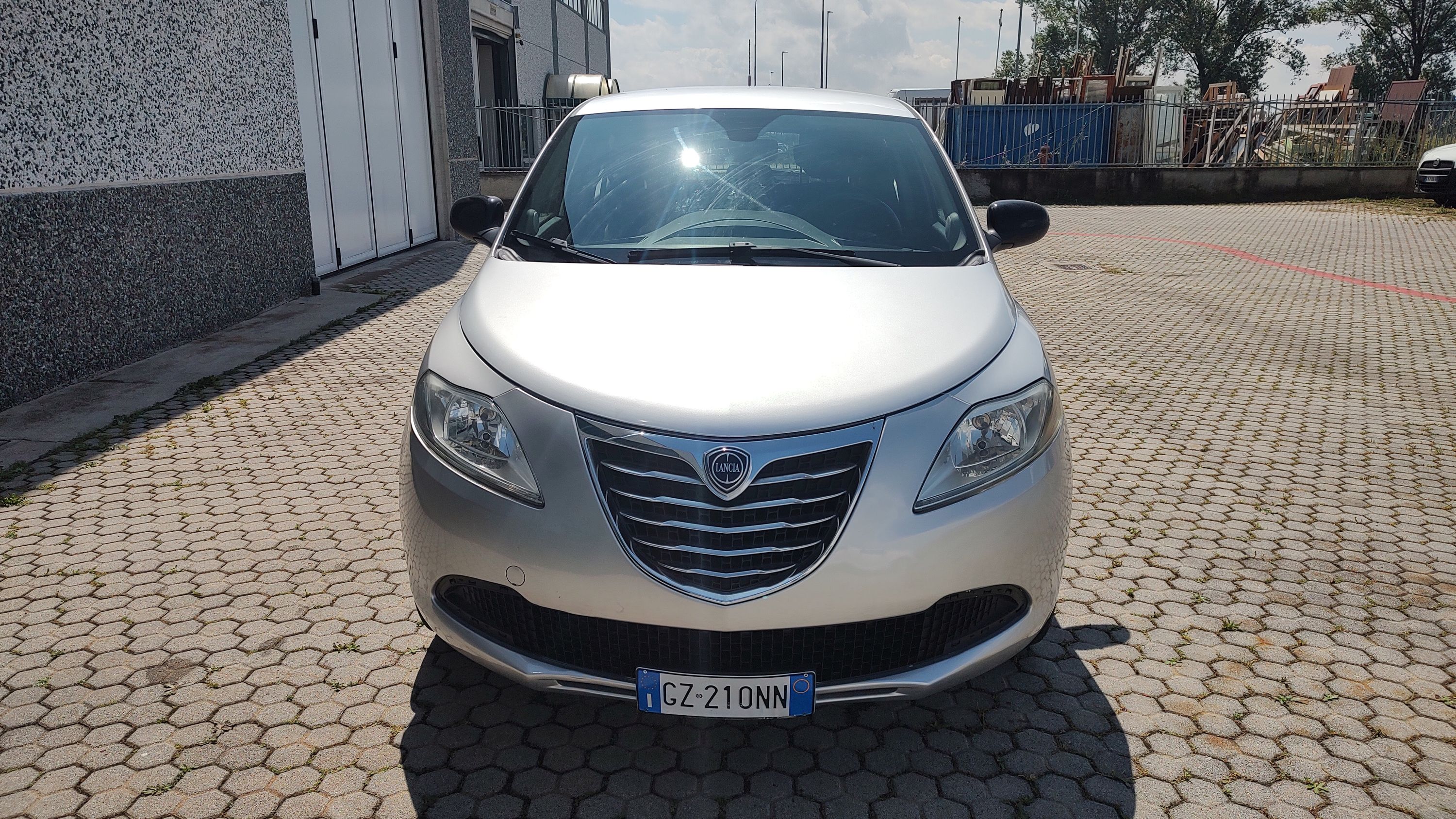 Lancia Ypsilon 1.2 8v Platinum 69cv E6 2013 — foto 7