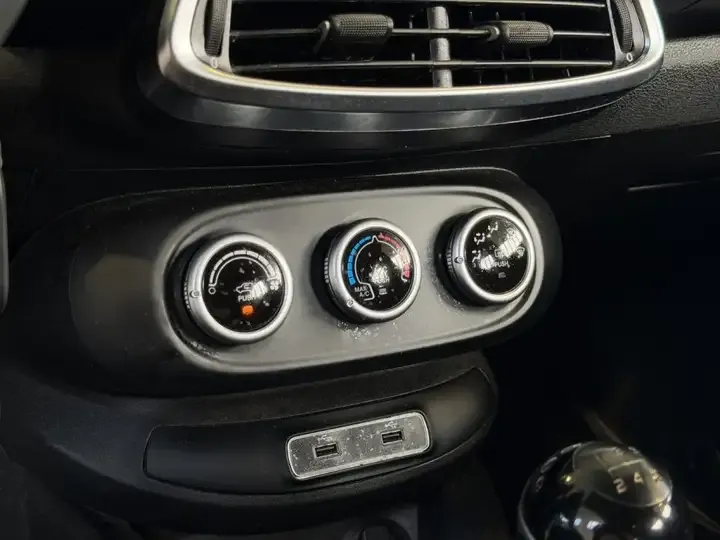Fiat 500X 1.3 mjet Club 95cv 2023 — foto 14