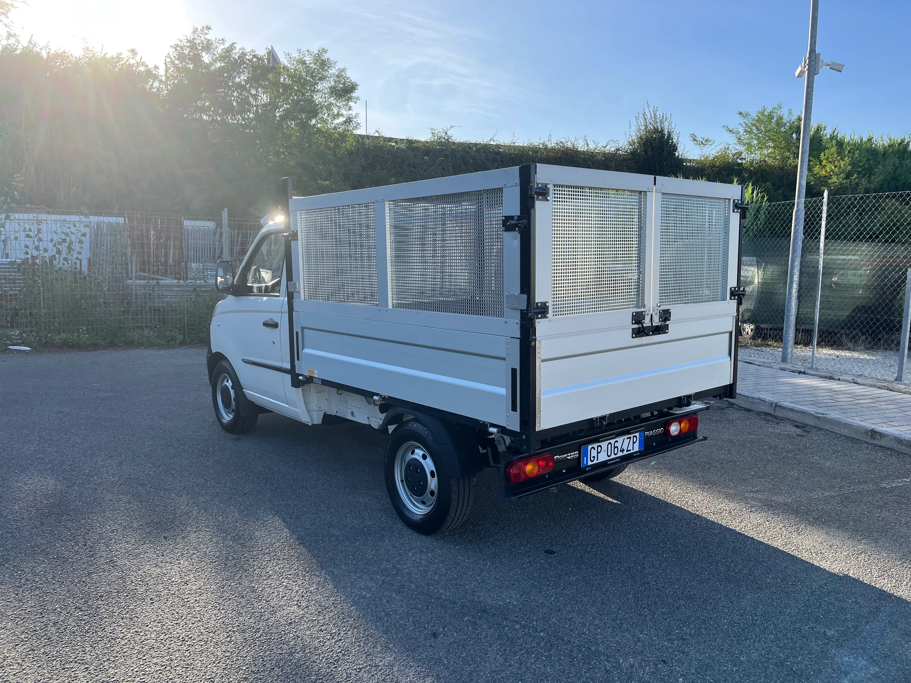 Piaggio Porter NP6 Cassone Ribaltabile sponde alte 2023 — foto 6