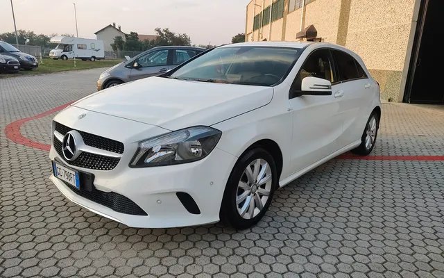Mercedes A 180 Executive auto my16