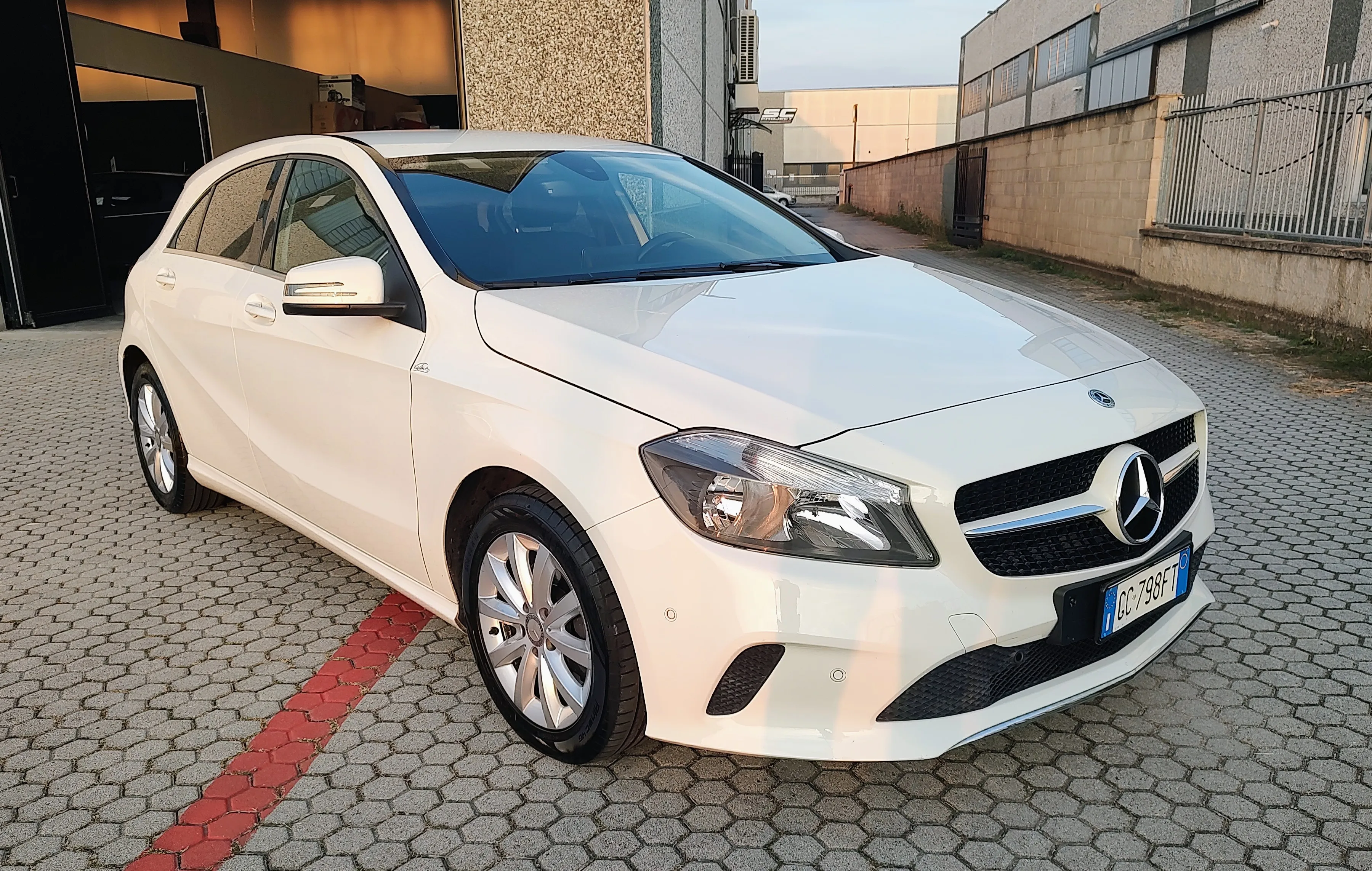 Mercedes A 180 Executive auto my16 2017 — foto 3