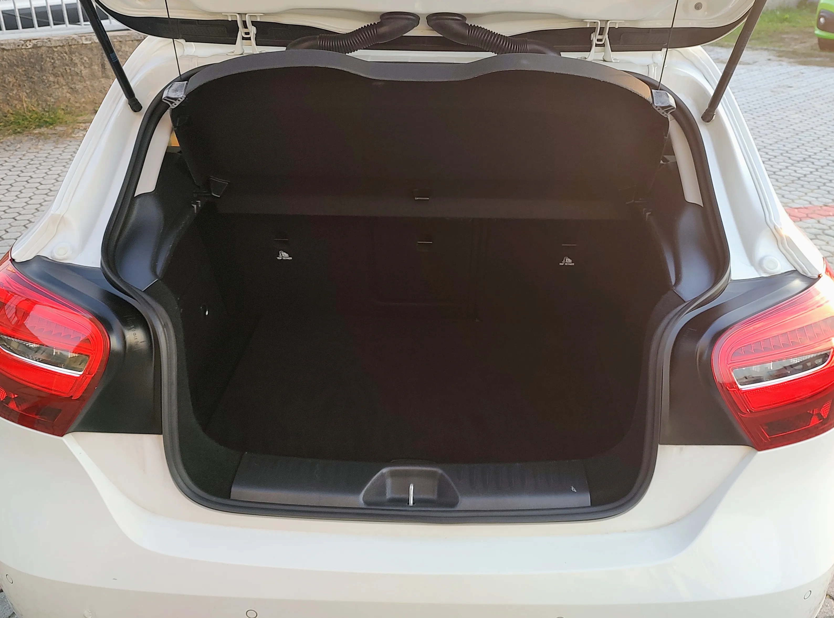 Mercedes A 180 Executive auto my16 2017 — foto 17