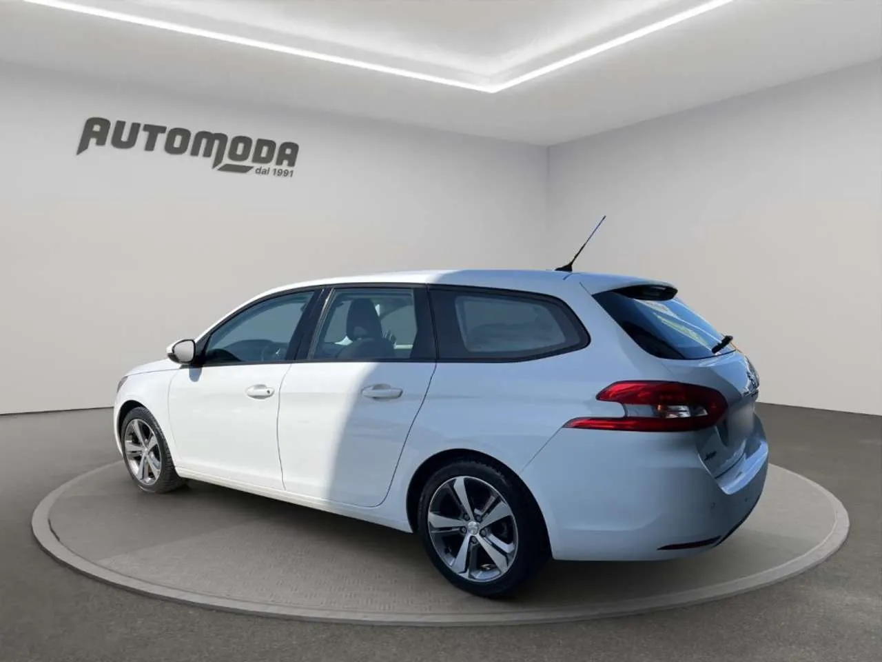 Peugeot 308 SW 1.6CV AUTOMATICO 2020 — foto 6