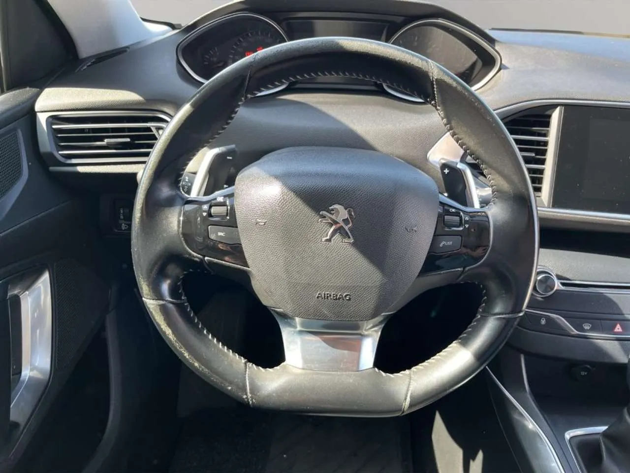 Peugeot 308 SW 1.6CV AUTOMATICO 2020 — foto 11