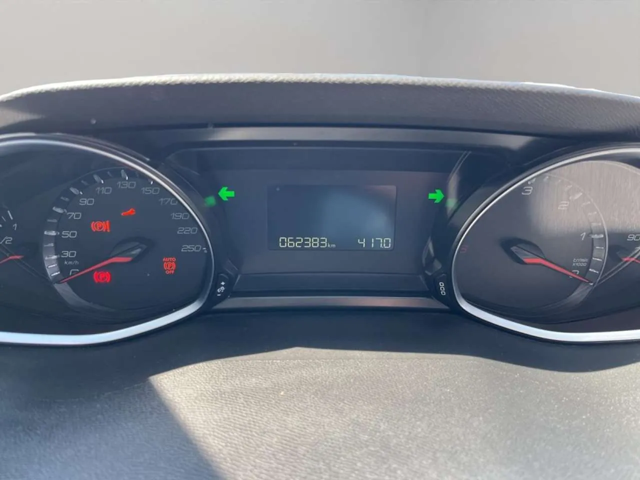 Peugeot 308 SW 1.6CV AUTOMATICO 2020 — foto 12