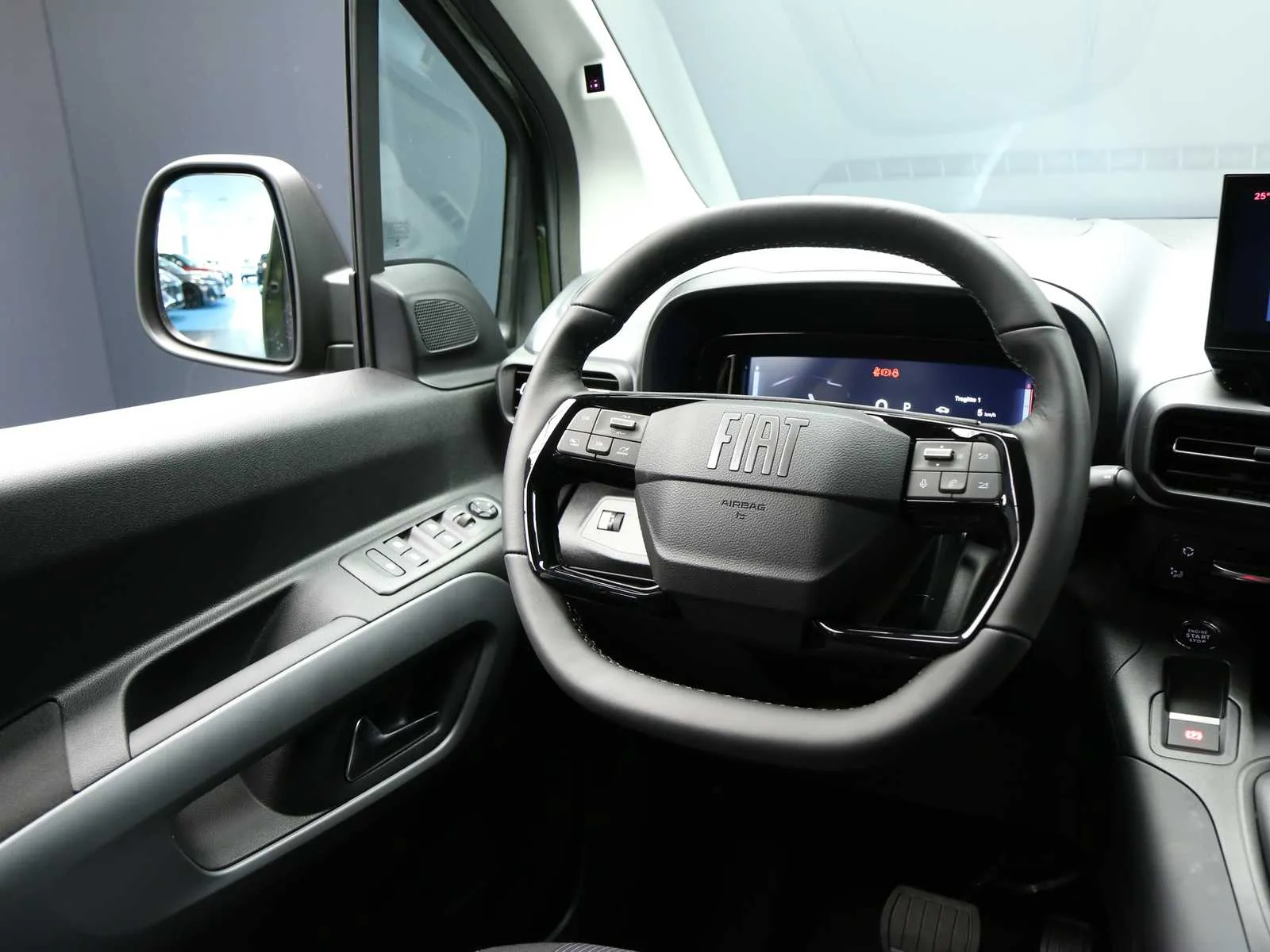 Fiat Qubo L 7p.ti 1.5 d La Prima 130cv at8 2026 — foto 16