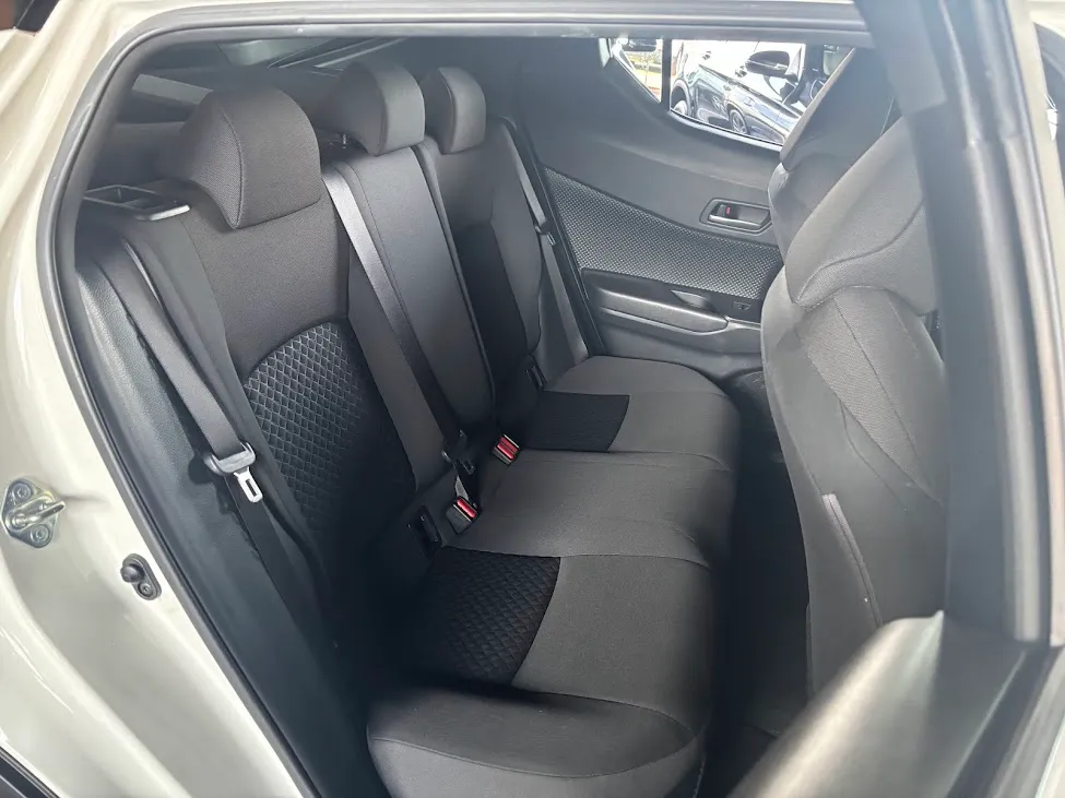 Toyota C-HR 1.8h Business e-cvt 122CV 2020 — foto 12