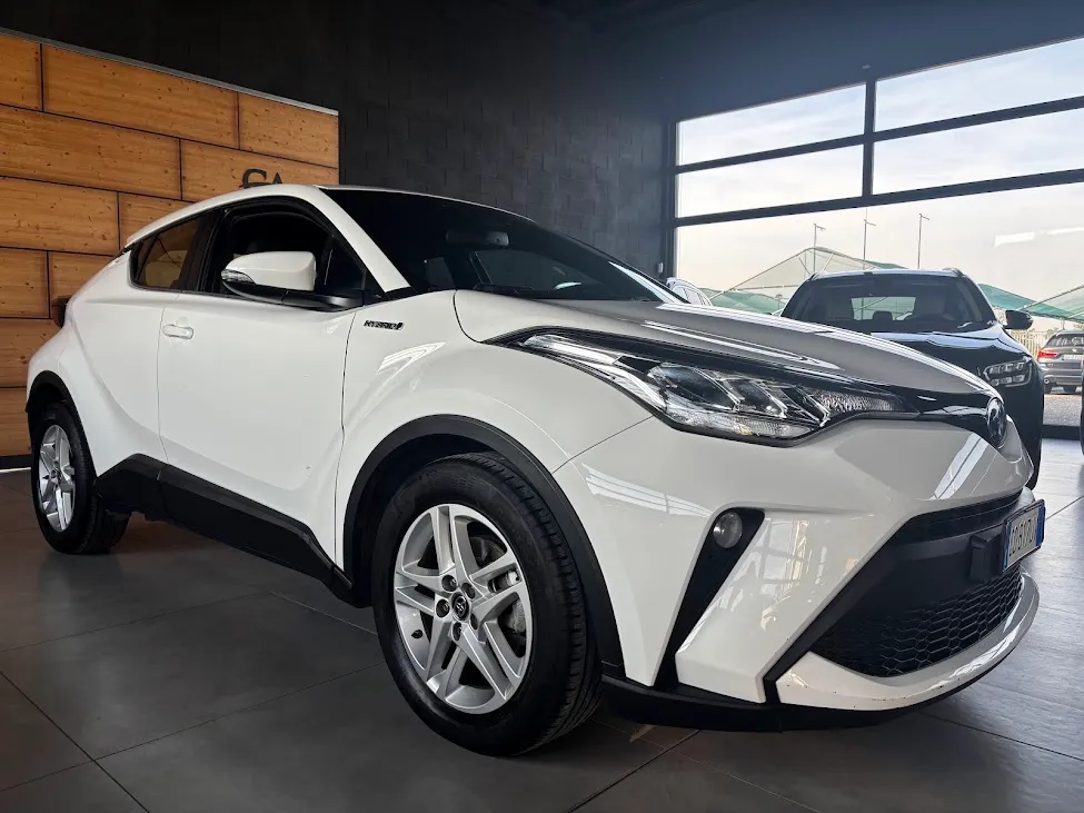 Toyota C-HR 1.8h Business e-cvt 122CV 2020 — foto 5