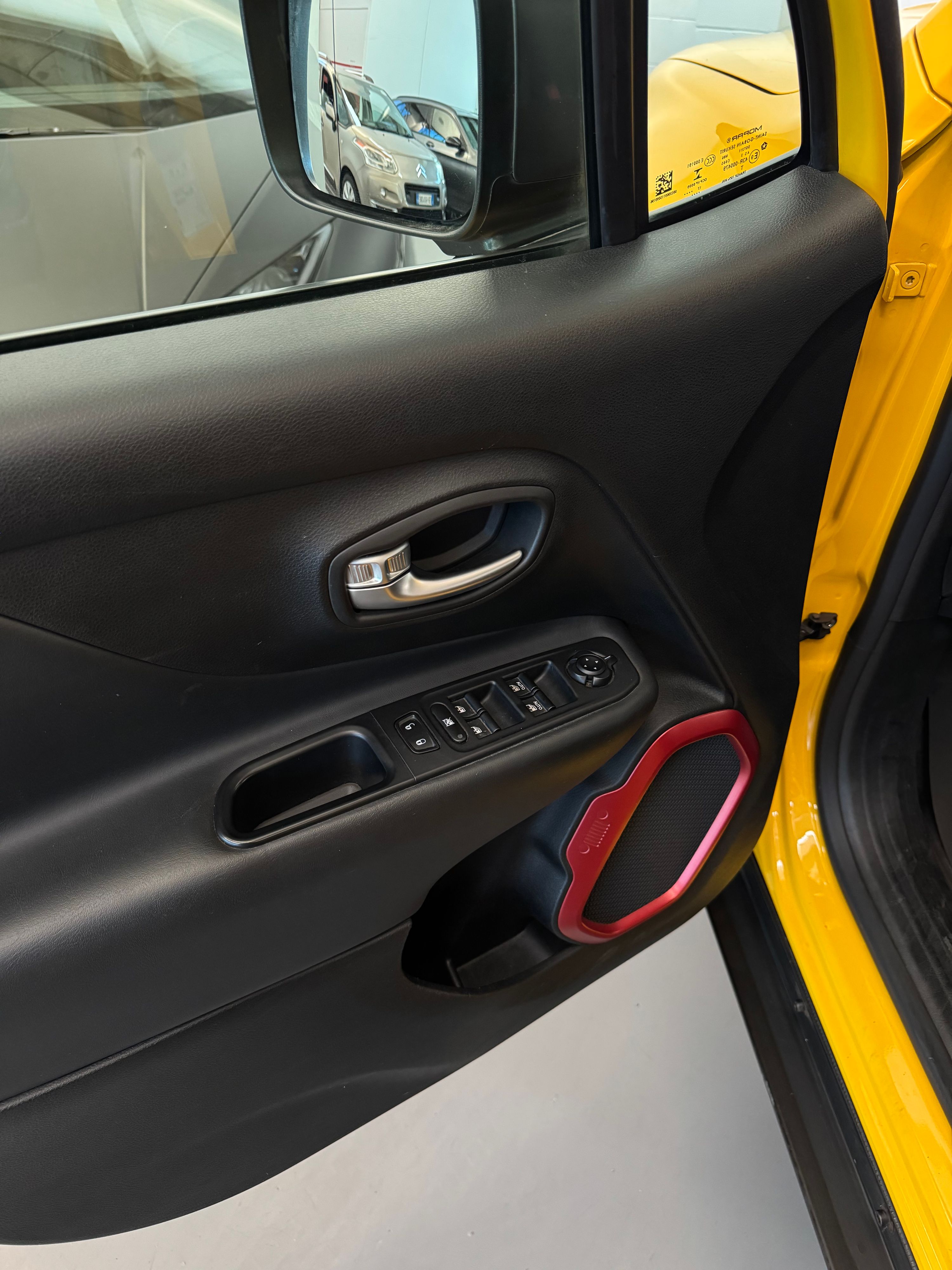 Jeep Renegade TrailHawk 4WD 2.0cc 170cv Automatica Finanziabile 2017 — foto 9