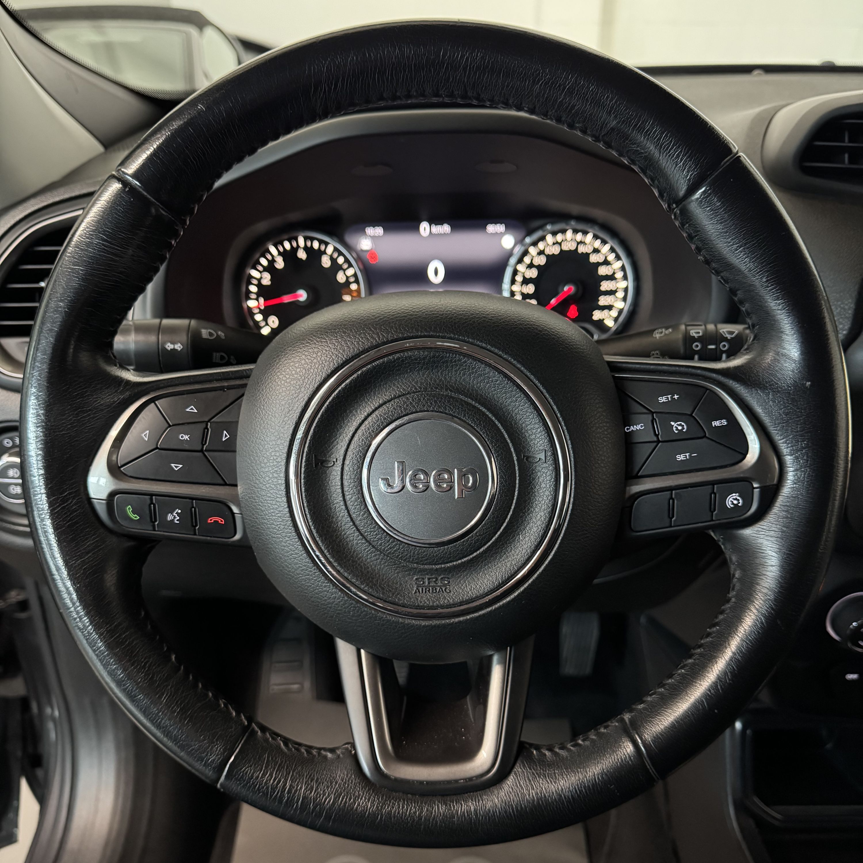 Jeep Renegade Limited 1.0cc 120cv CarPlay OK Neopatentati Finanziabile 2023 — foto 16