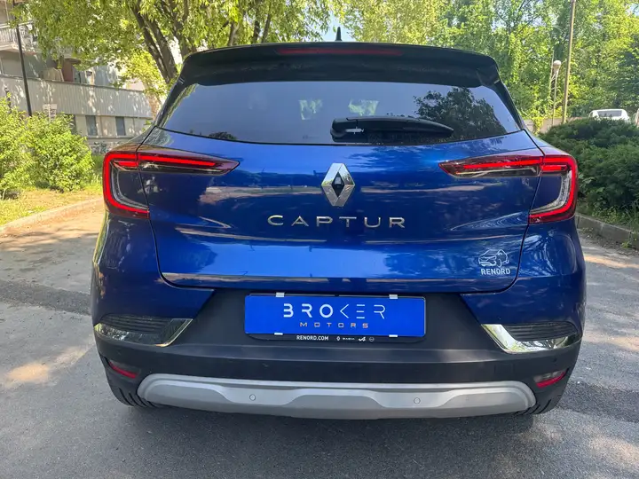 Renault Captur 1.0 tce Intens 90cv my21 2023 — foto 4