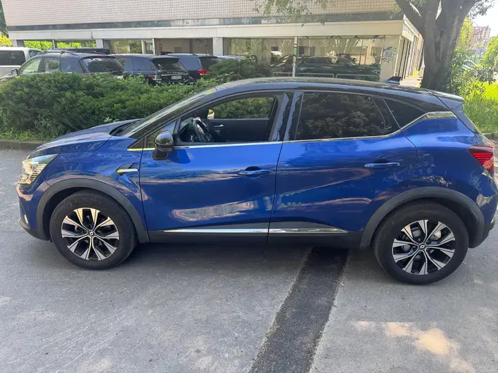 Renault Captur 1.0 tce Intens 90cv my21 2023 — foto 3